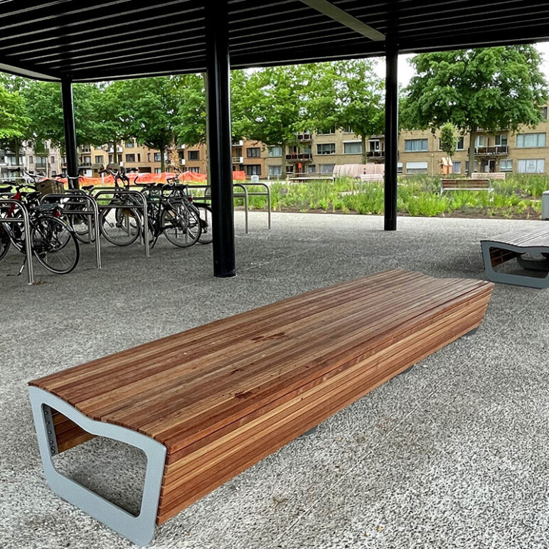 Trafiroad zitbanken picknicktafel eikelplein