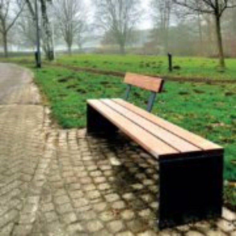 Trafiroad straatmeubilair zitbank sportpark bree 4 jpg