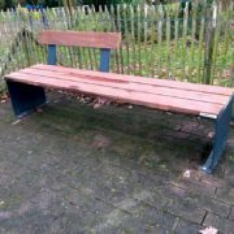 Trafiroad straatmeubilair zitbank sportpark bree 7 jpg