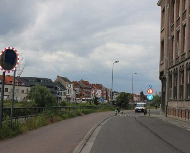Trafiroad jislon anti damp verkeersspiegel gent 2jpg