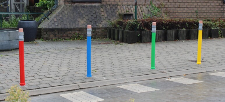 Trafiroad flexibele potloodpalen veilige schoolomgeving