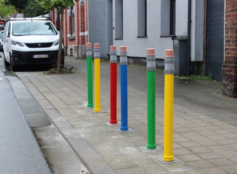 Trafiroad flexibele potloodpalen veilige schoolomgeving