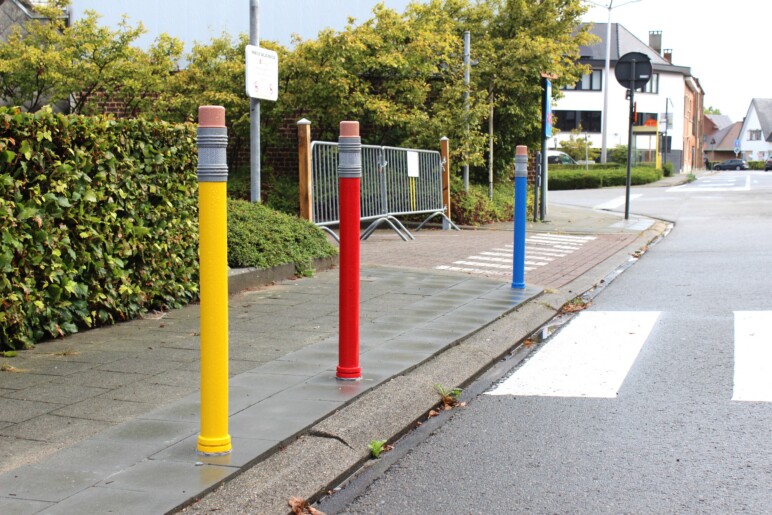 Trafiroad flexibele potloodpalen veilige schoolomgeving