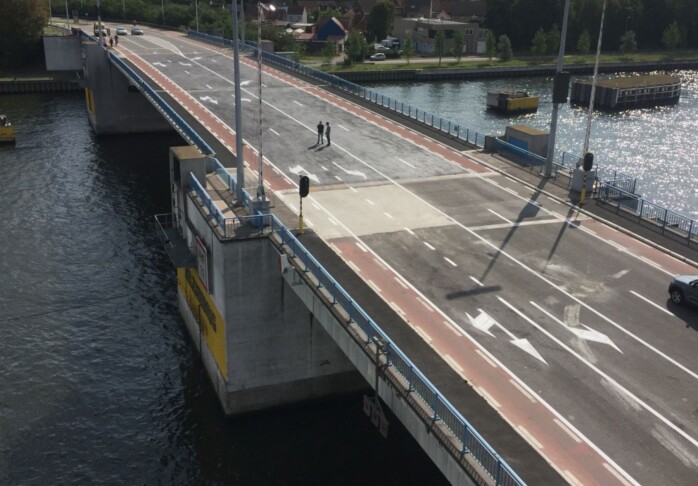 Trafiroad bouwtechnieken waterdichting zelzatebrug