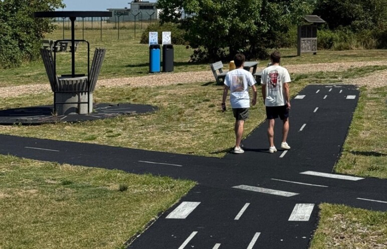 Trafiroad BAC brusselsairport afvalbakken 04