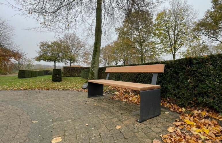 Trafiroad Bree CLS zitbank kerkhoven 07