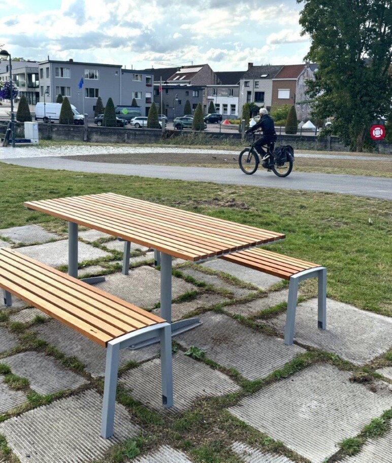 Trafiroad tably picknicktafel straatmeubilair