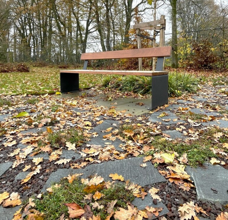 Trafiroad Bree CLS zitbank kerkhoven 04