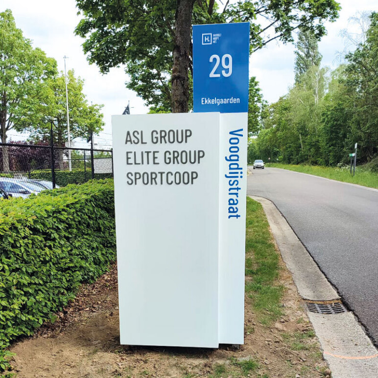 Trafiroad industrie totem hasselt bewegwijzering