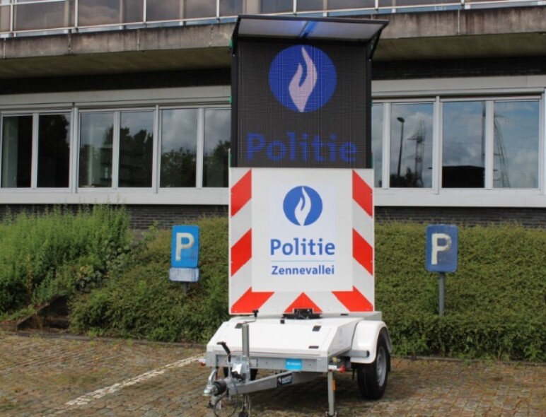 Trafiroad led tekstkar trailer