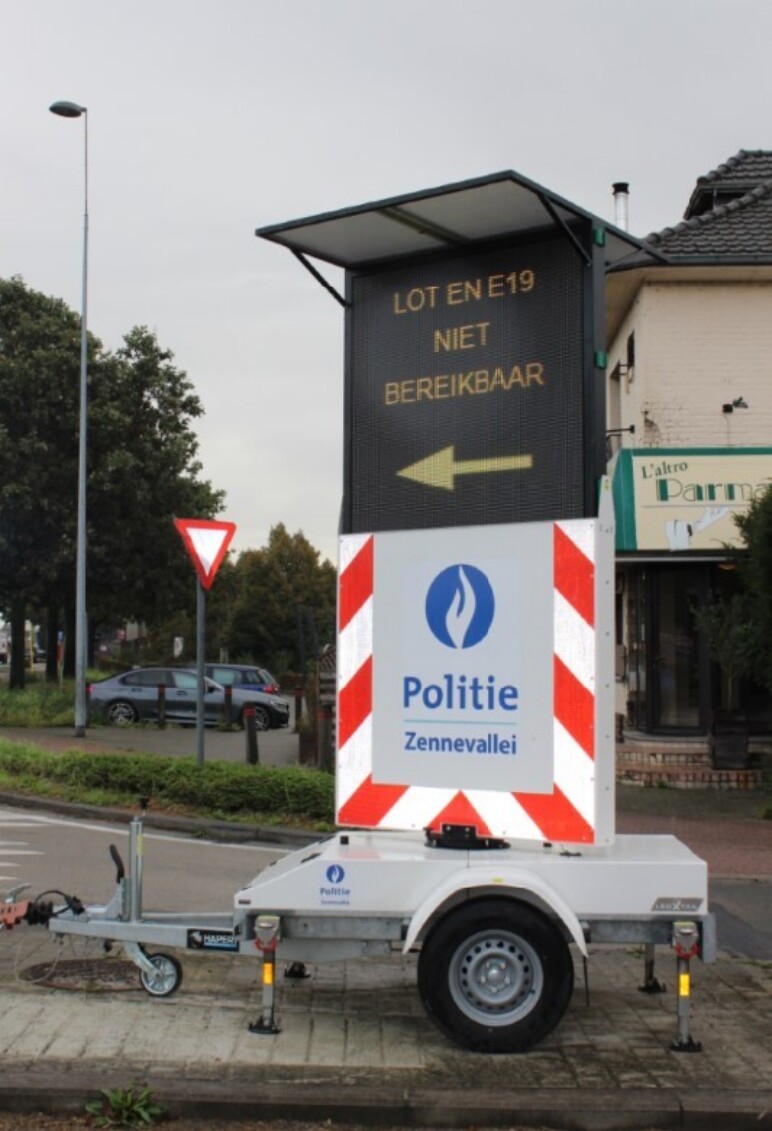 Trafiroad led tekstkar trailer