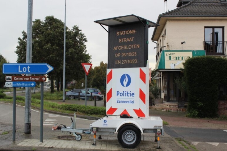 Trafiroad led tekstkar trailer