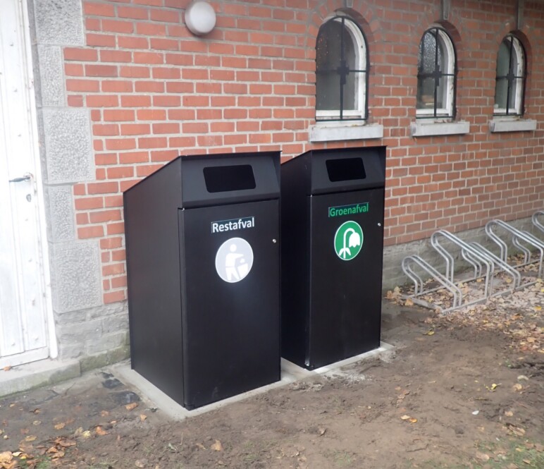 Trafiroad container cover