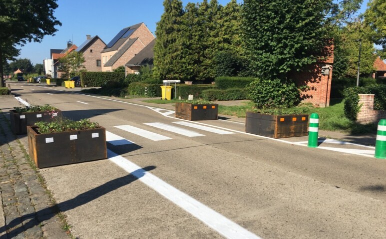 Trafiroad bloemen plantenbak corten 011