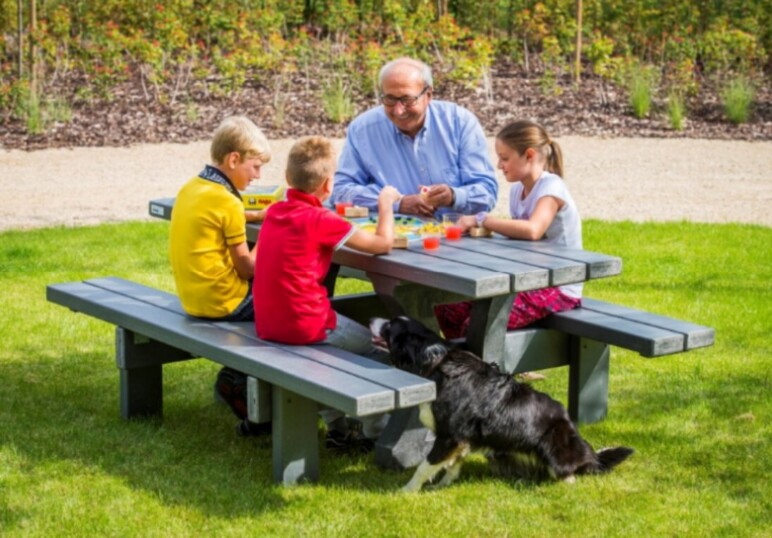 Trafiroad PARK picknicktafel 03