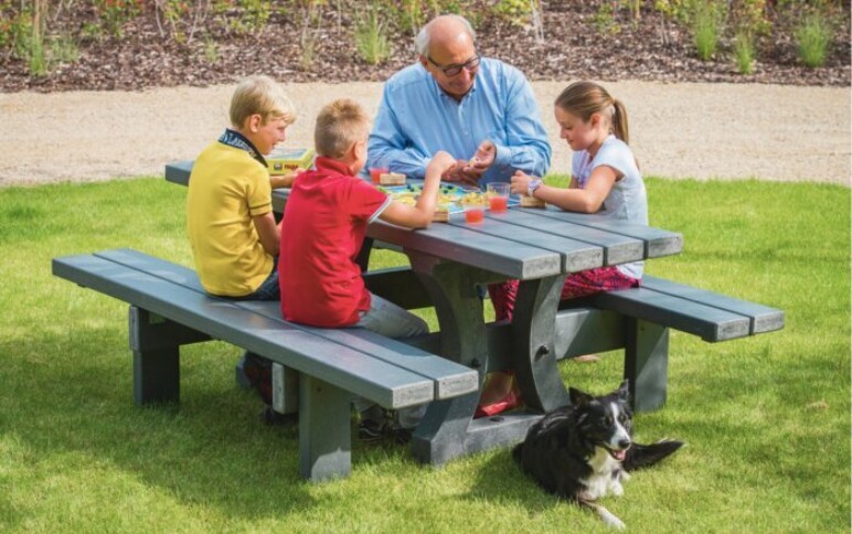 Trafiroad Zitbank Parkbank recyclage straatmeubilair picknick