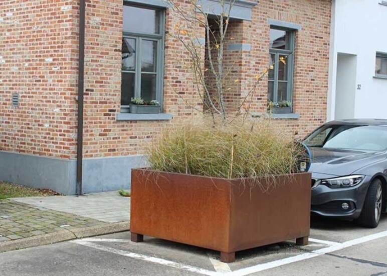 Trafiroad VVS bloemen plantenbak corten 05